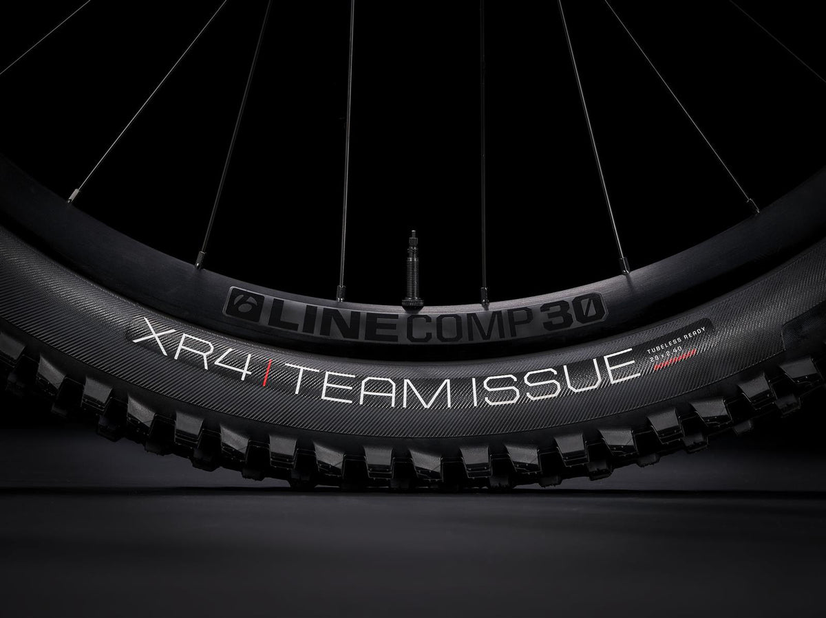 Top Fuel 8 GX AXS Matte Dnister Black