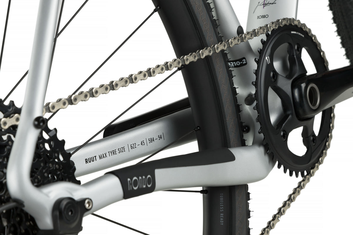 Ruut CF2 Gravelbike - Silver/Purple