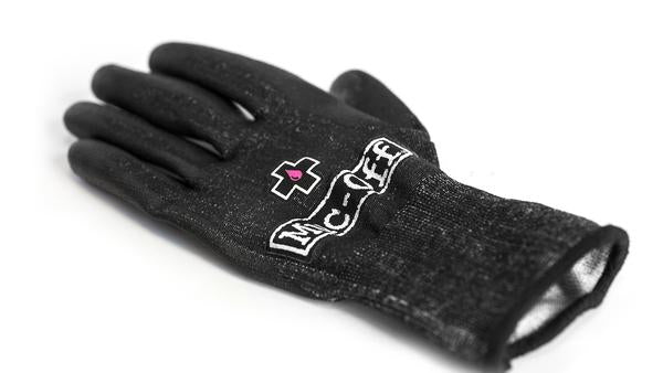 Protective gloves