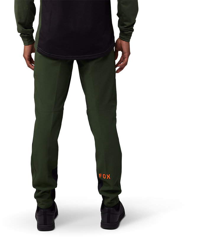Defend Pant Taunt - Dark Sage