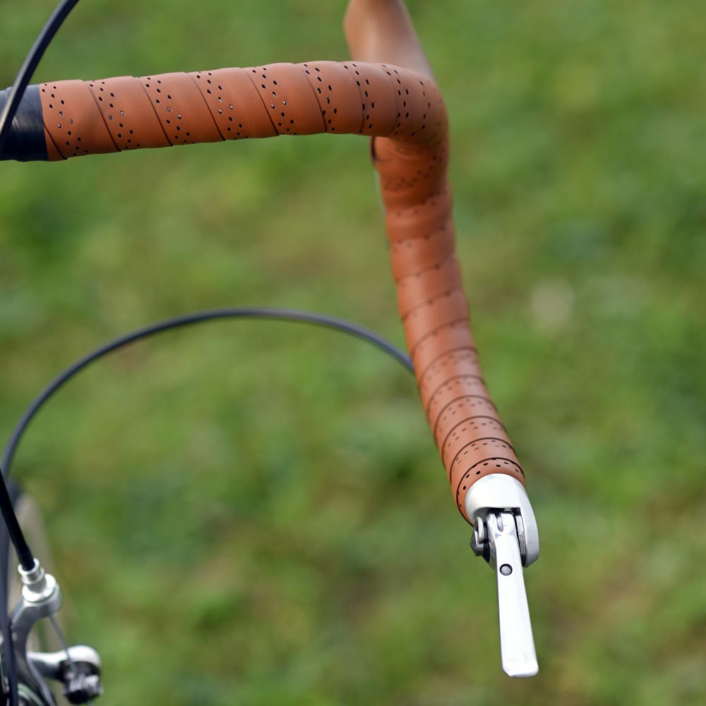 Handlebar end shifter
