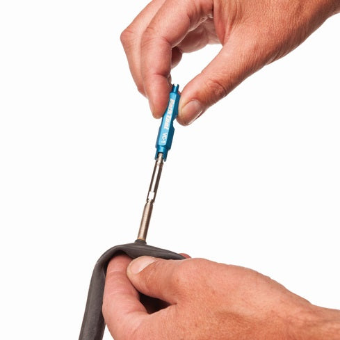 VC-1 valve core tool