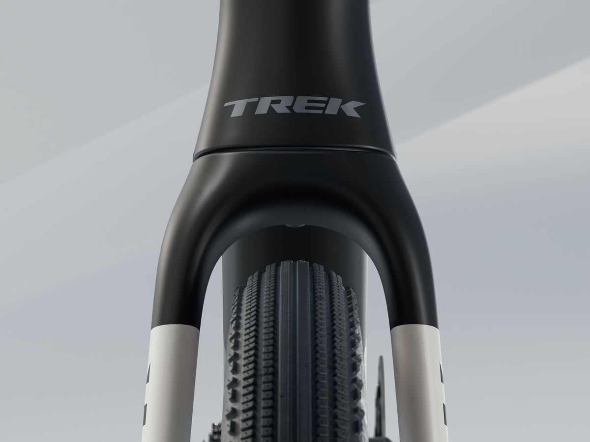 Checkmate SLR 8 AXS - Gloss Trek Black/Matte Carbon Smoke