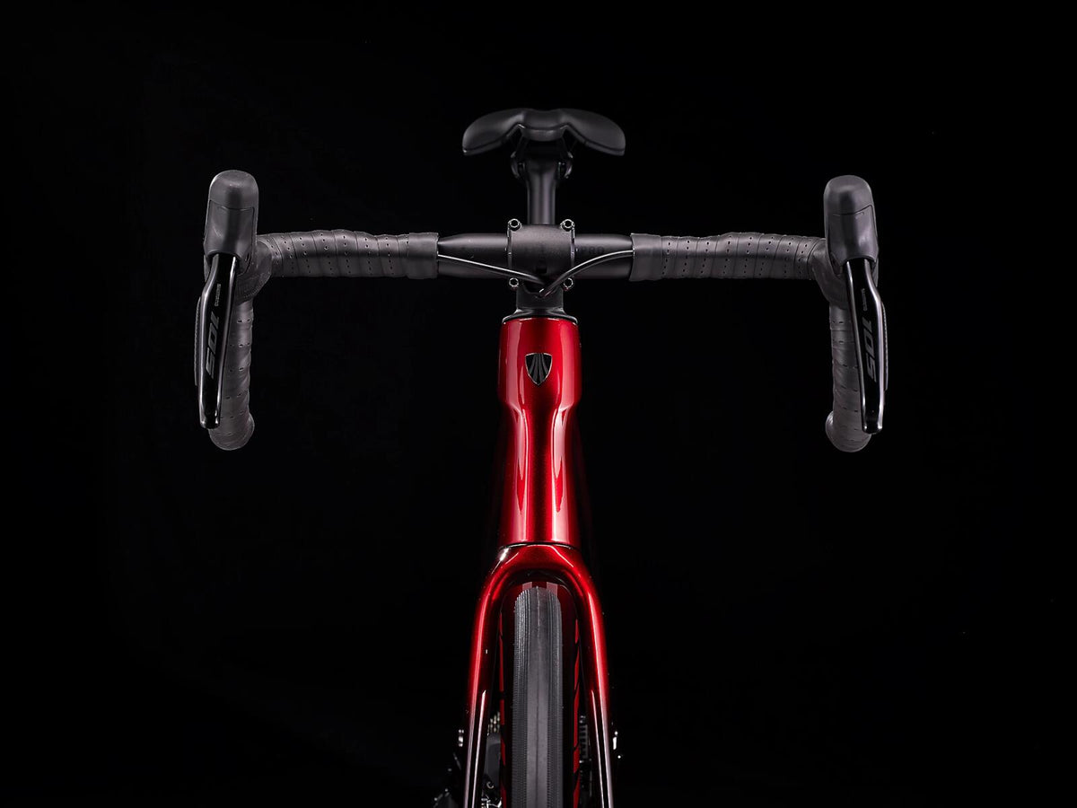 Domane SLR 6 Gen 4 Metallic Red Smoke to Red Carbon Smoke