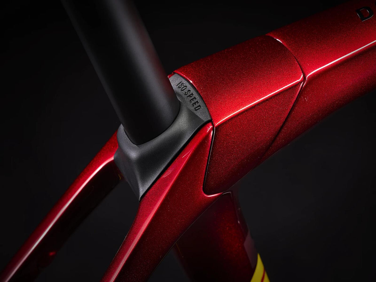 Domane SLR 7 eTap Gen 4 Metallic Red Smoke to Blue Smoke Fade