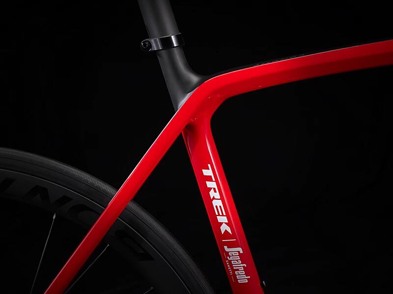Emonda SLR 7 eTap Viper Red
