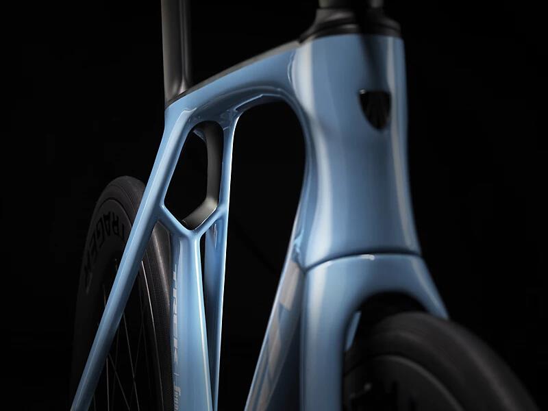 Madone SLR 7 eTap Gen 7 Azure