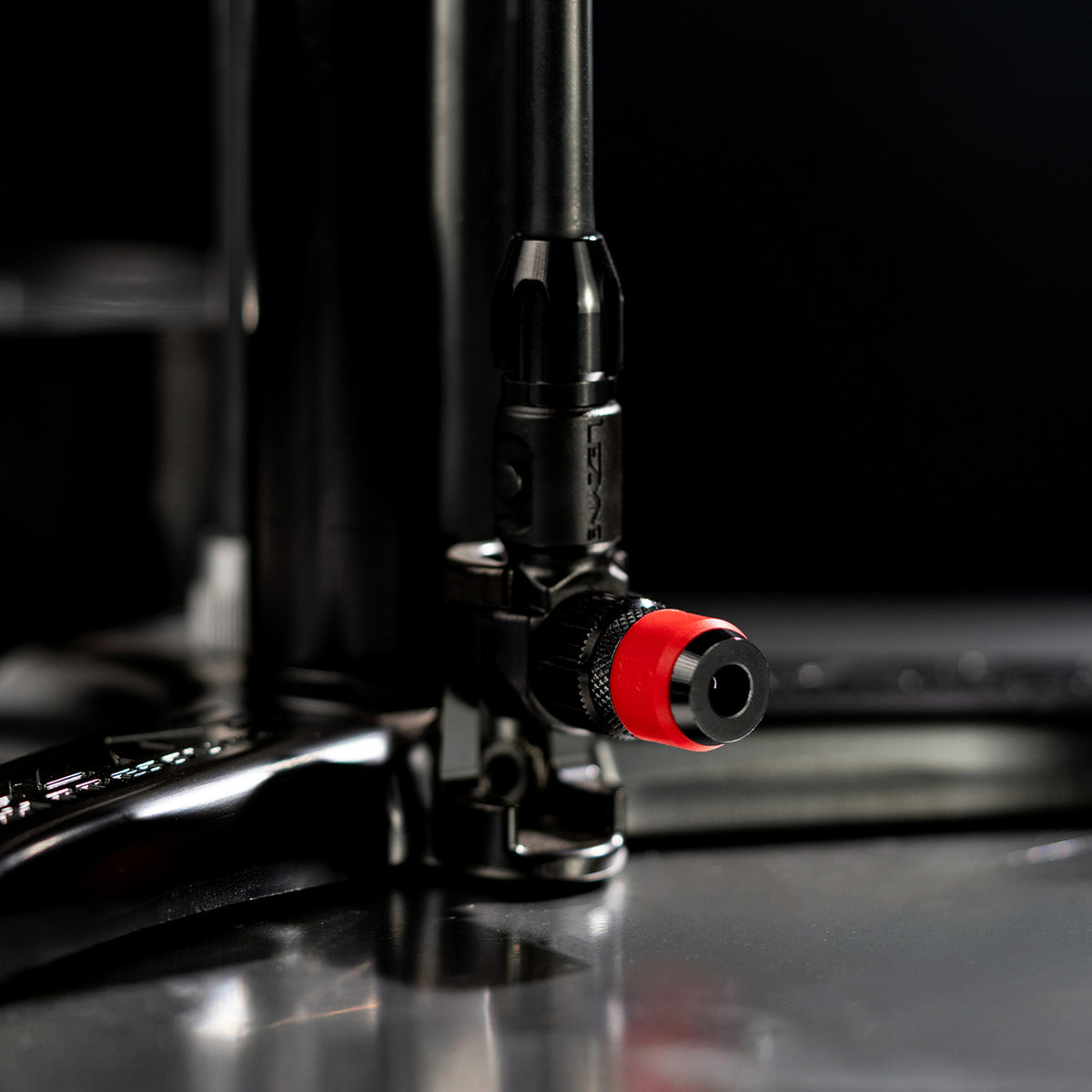 Pompe à pied Steel CLIK HV Floor Drive - Noir