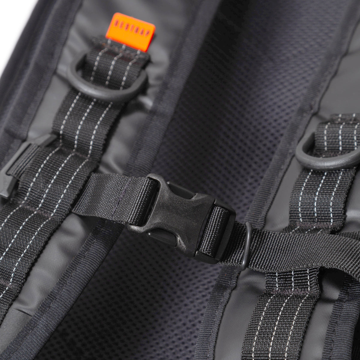 Roll Top 40 L Rucksack - schwarz