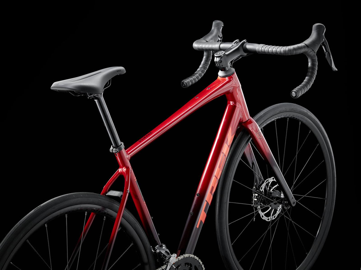 Domane AL 2 Crimson to Dark Carmine Fade