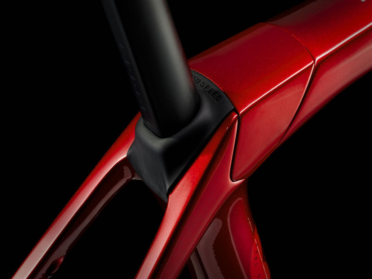Domane SLR 7 AXS Metallic Red Smoke to Red Carbon Smoke