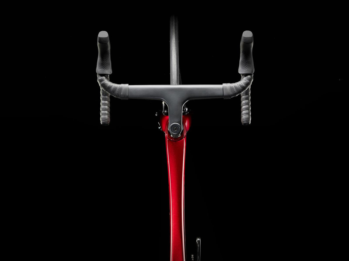 Emonda SLR 7 AXS Metallic Red Smoke to Red Carbon Smoke