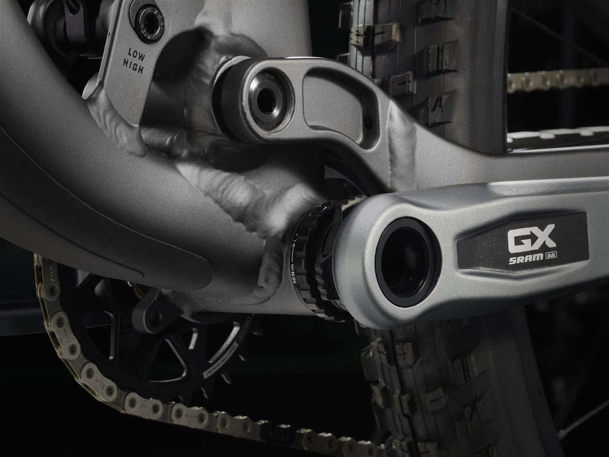 Top Fuel 8 GX AXS Matte Dnister Black