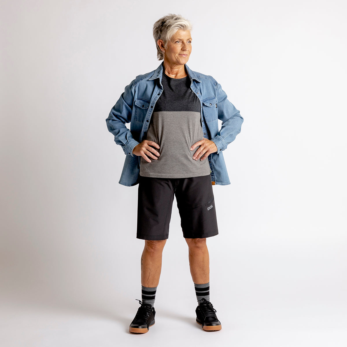 Carve Digger Women Organic Denim Shirt washed blue