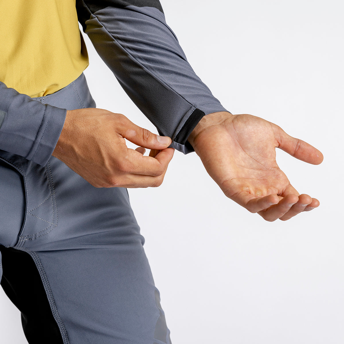 Trigger EVO Long Sleeve Jersey - Acacia / Charcoal iXS