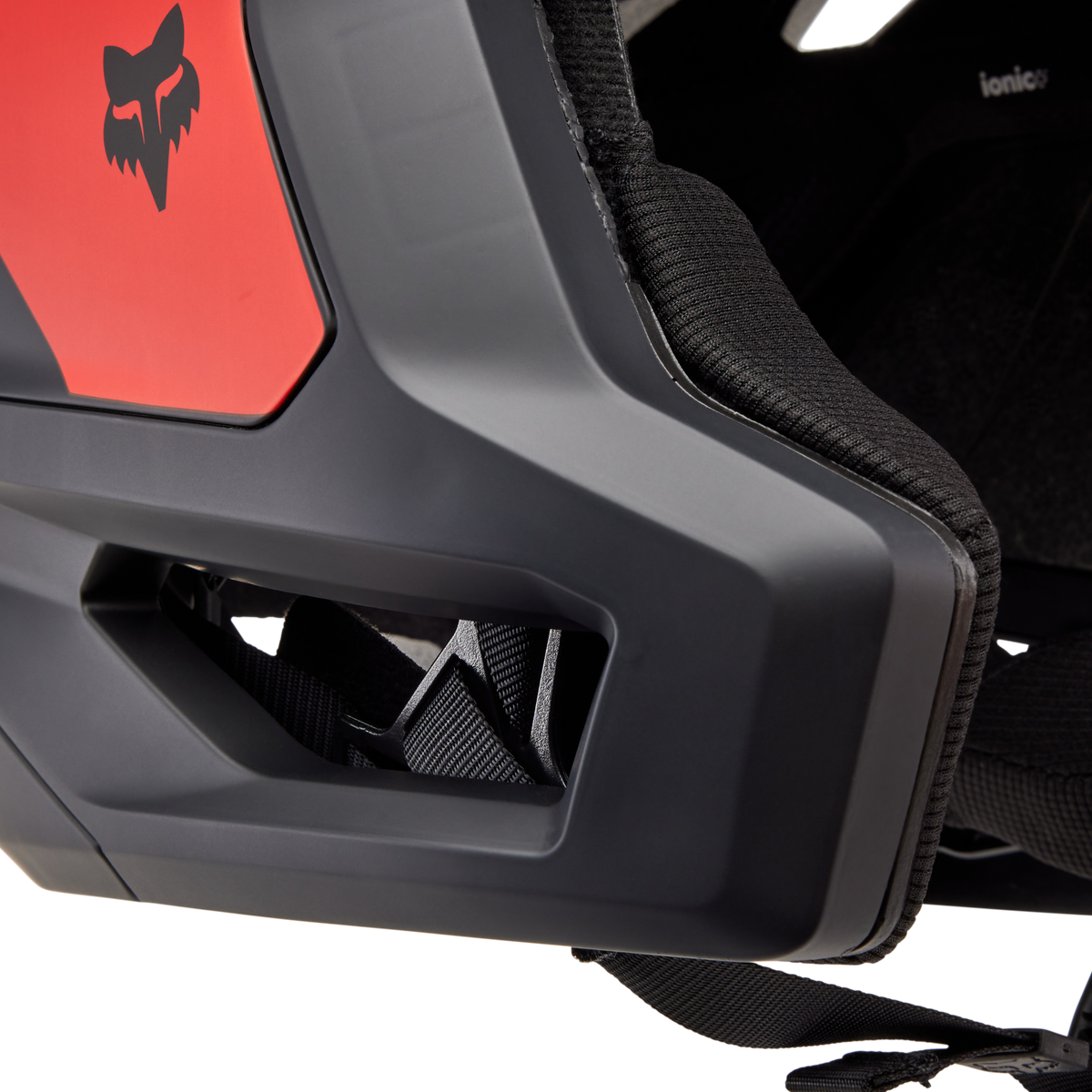 Dropframe Pro Helm Nyf CE - Black / White