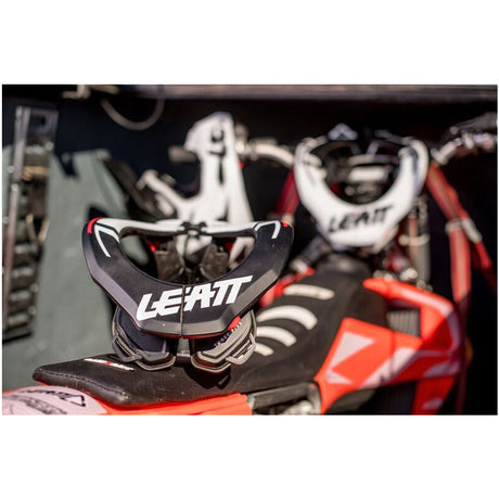 Neck Brace GPX 3.5 (schwarz)