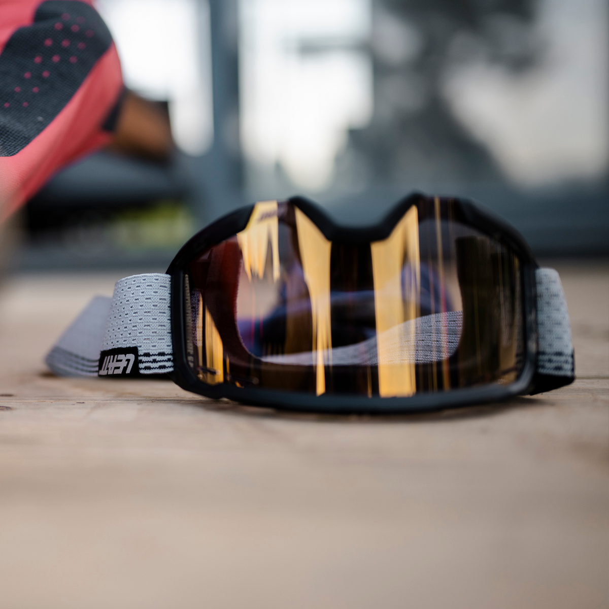 Goggle Velocity 4.0 MTB X-Flow Iriz - Black Bronze 68 VLT