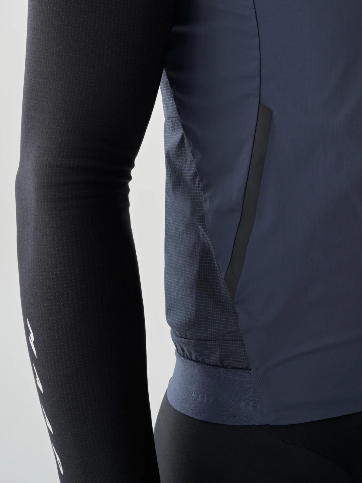Flow Vest - Midnight