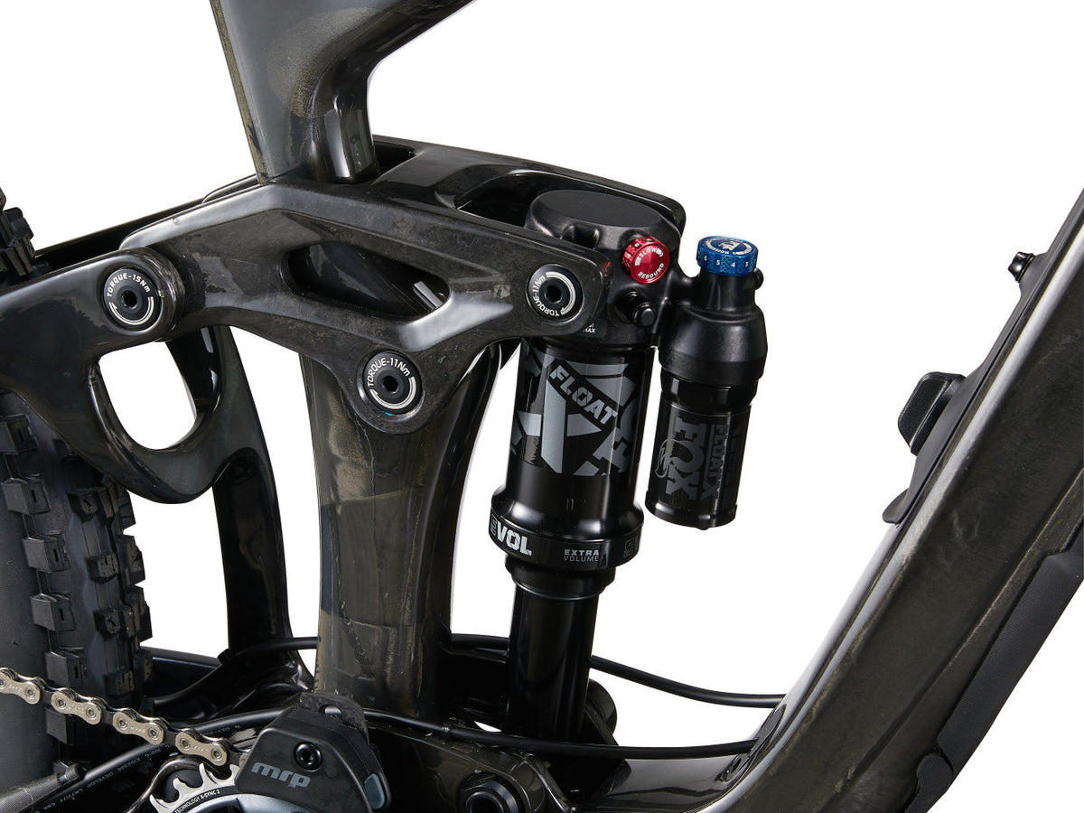 Intrigue LT Advanced Pro 1 - Raw Carbon