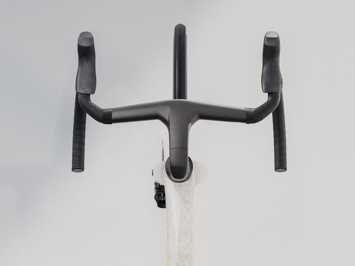 Madone SLR 7 AXS Gen 8 - Era White