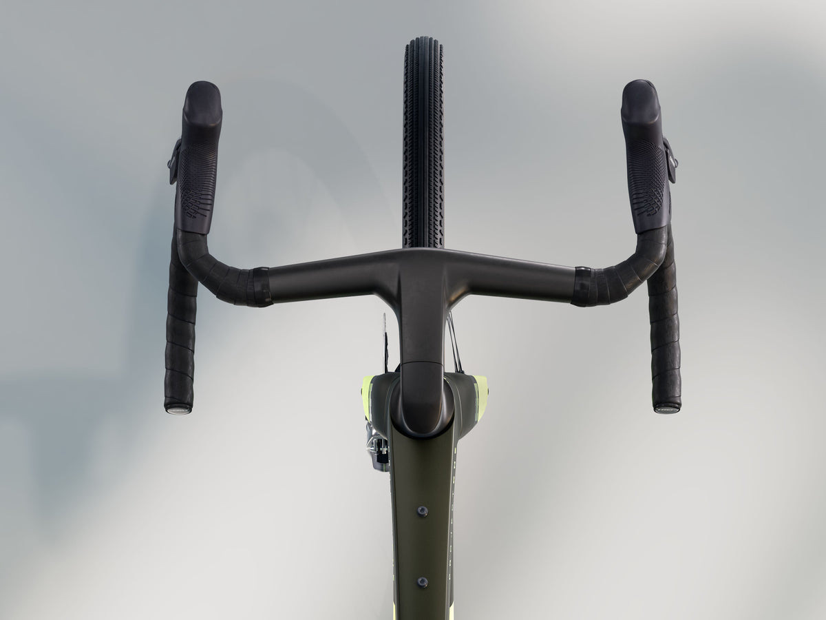 Checkmate SLR 8 AXS - Olive Drab/Glowstick