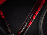 Domane SLR 7 eTap Gen 4 Metallic Red Smoke to Red Carbon Smoke