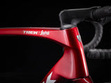 Domane SLR 9 eTap Gen 4 Team Replica:Metallic Red Smoke to Blue Smoke Fade