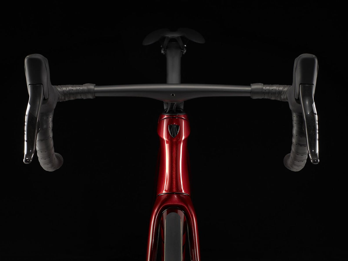 Emonda SLR 9 eTap Metallic Red Smoke to Red Carbon Smoke