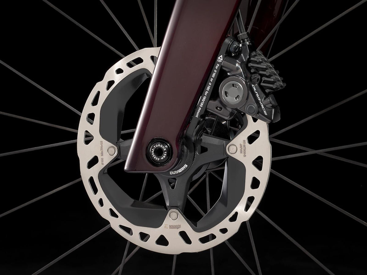 Madone SLR 9 Gen 7 Metallic Red Smoke to Red Carbon Smoke