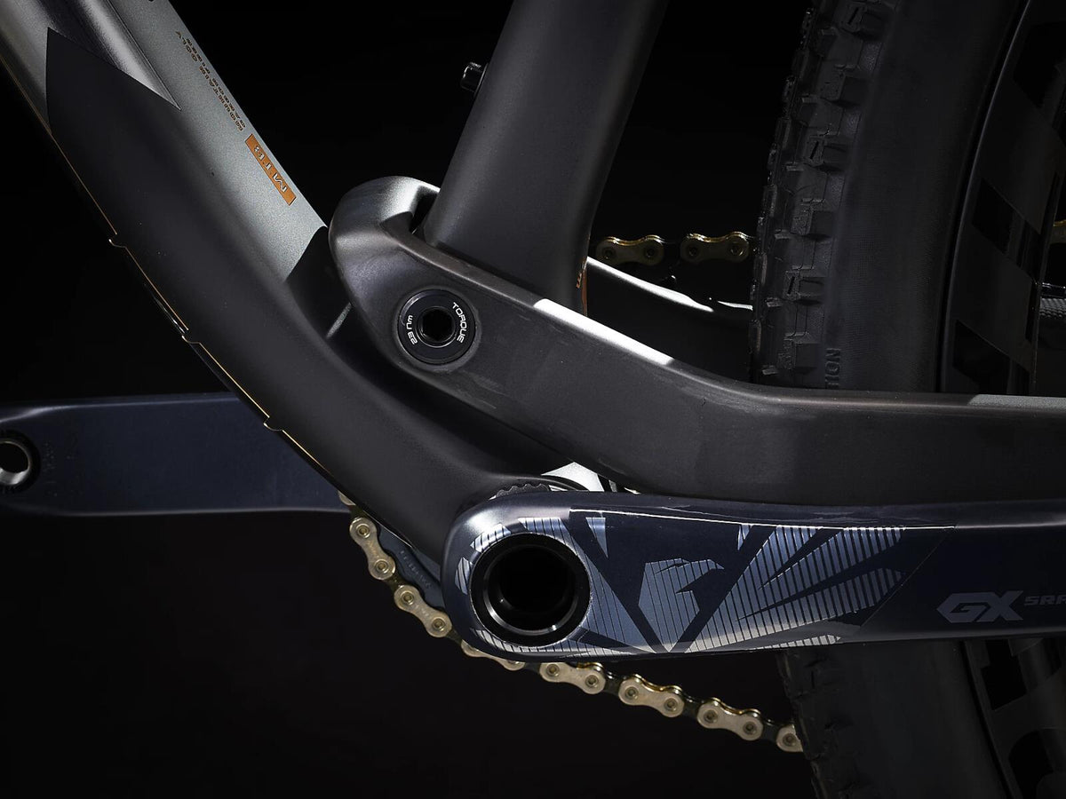 Supercaliber 9.8 GX AXS Matte Raw Carbon/Gloss Trek Black
