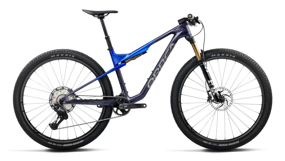 OIZ M10 - Noctiluca Carbon View/Cobalt Blue (Gloss)