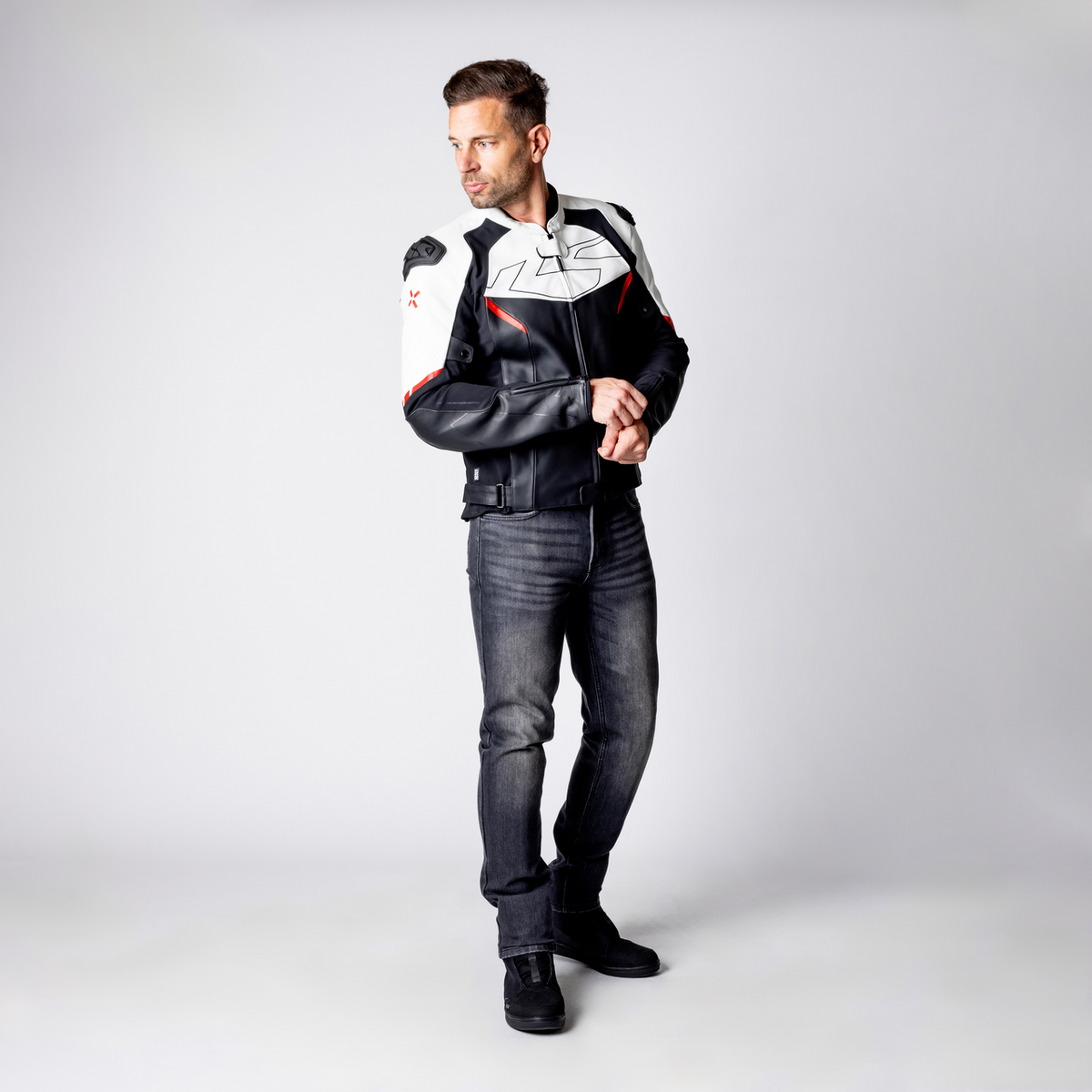 Ace 1.0 Lederjacke - schwarz-weiss-rot iXS