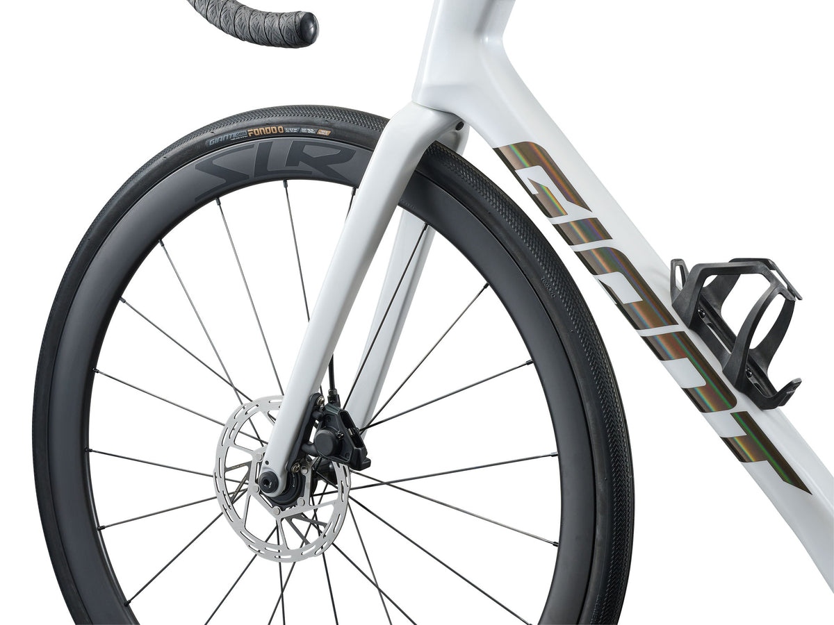 Defy Advanced Pro 1 - Biały