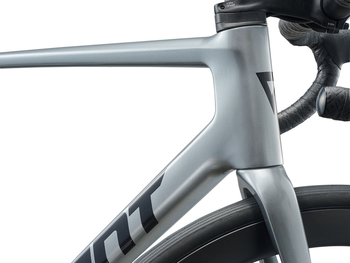 TCR Advanced Pro 1 AXS - Tech Silver